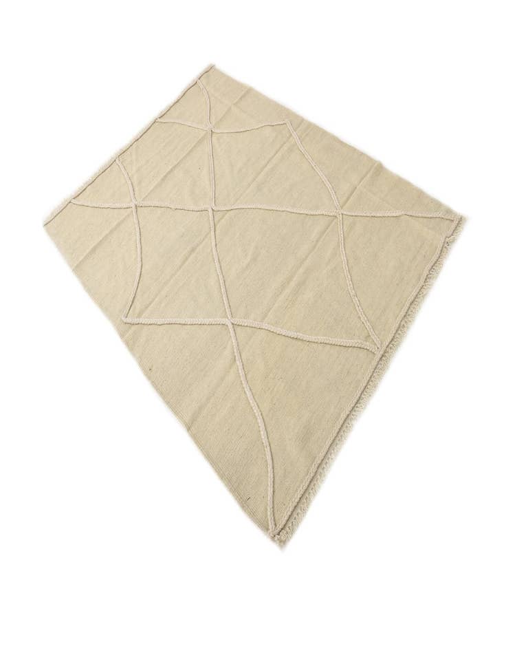 Detail image of  4' 2 x 5' 8  Hand Woven Kilim Modern Wool Rug