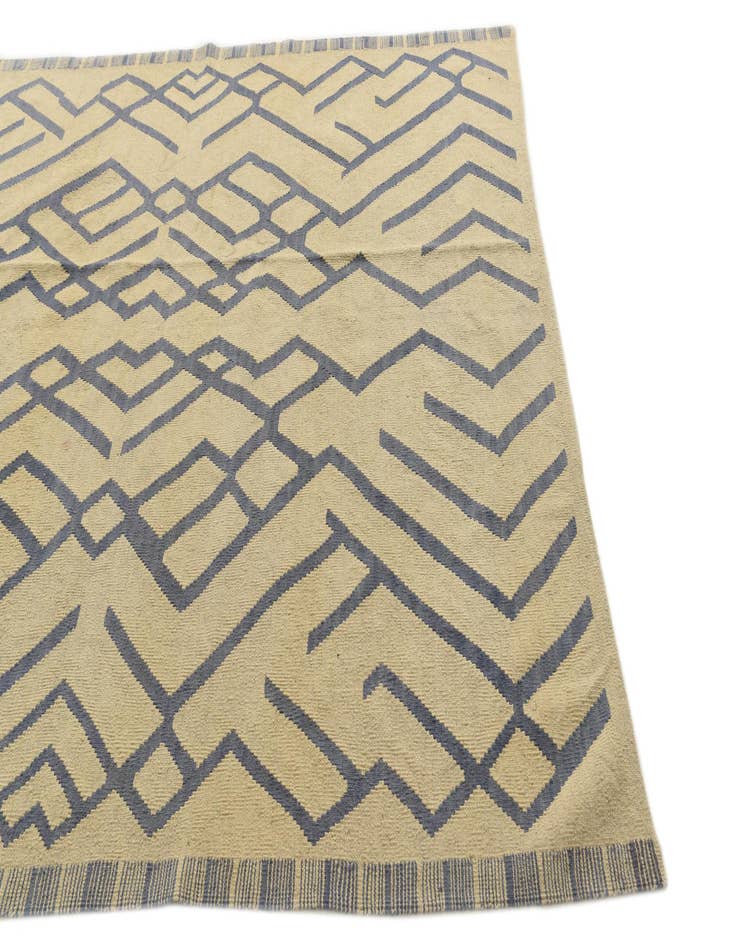 Detail image of  6' 2 x 7' 9  Hand Woven Kilim Modern Wool Rug