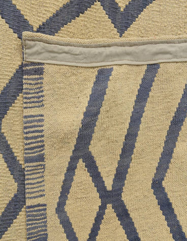 Detail image of  6' 2 x 7' 9  Hand Woven Kilim Modern Wool Rug