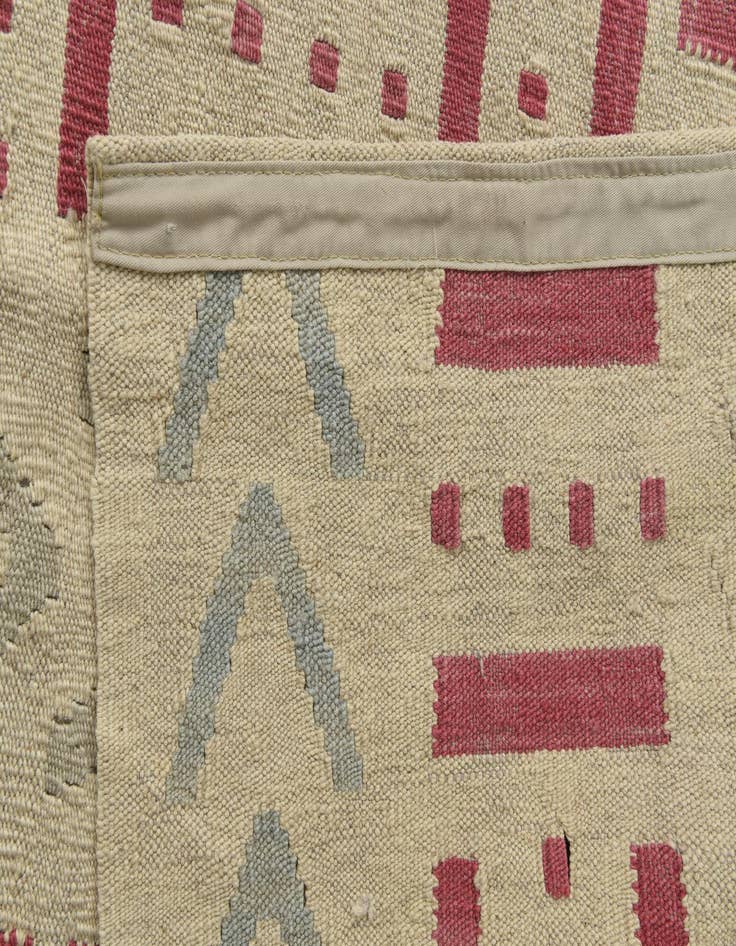 Detail image of  5' 2 x 6' 2  Hand Woven Kilim Modern Wool Rug