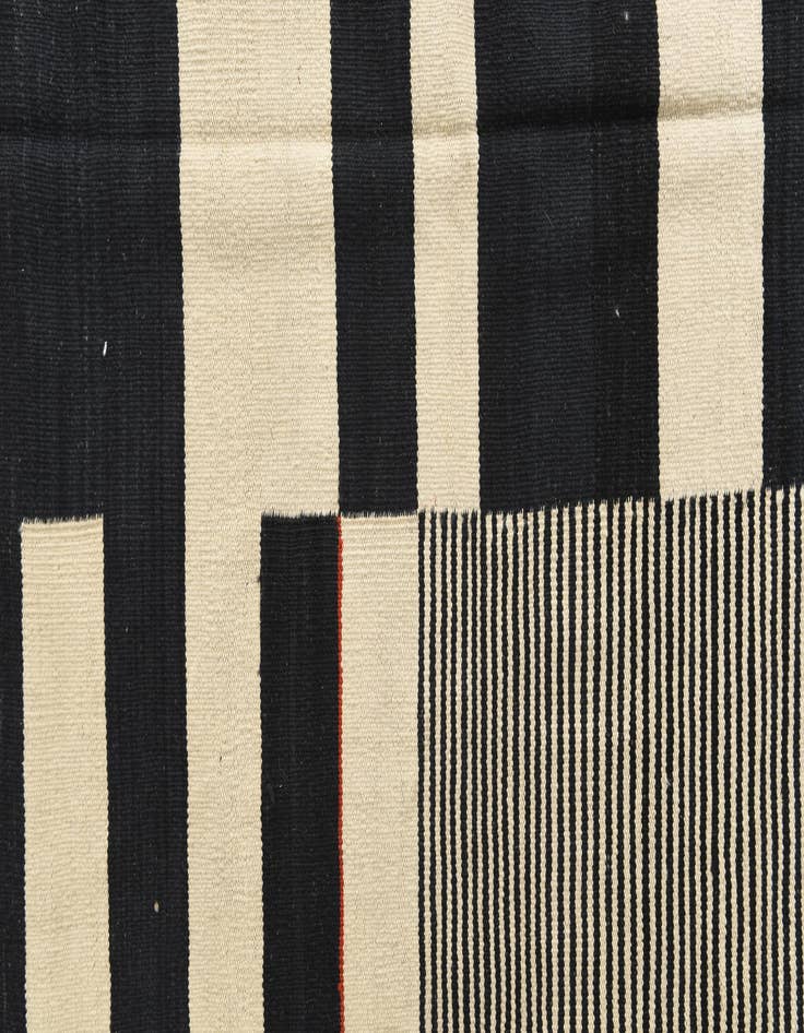 Detail image of  6' 9 x 9' 7  Hand Woven Kilim Modern Wool Rug