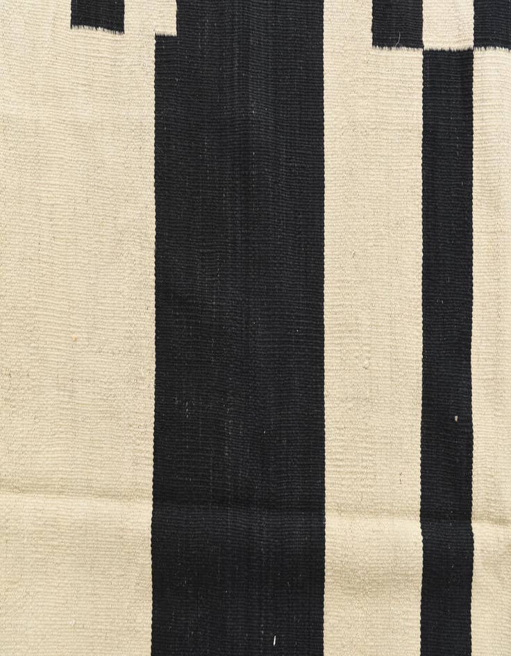 Detail image of  6' 9 x 9' 7  Hand Woven Kilim Modern Wool Rug