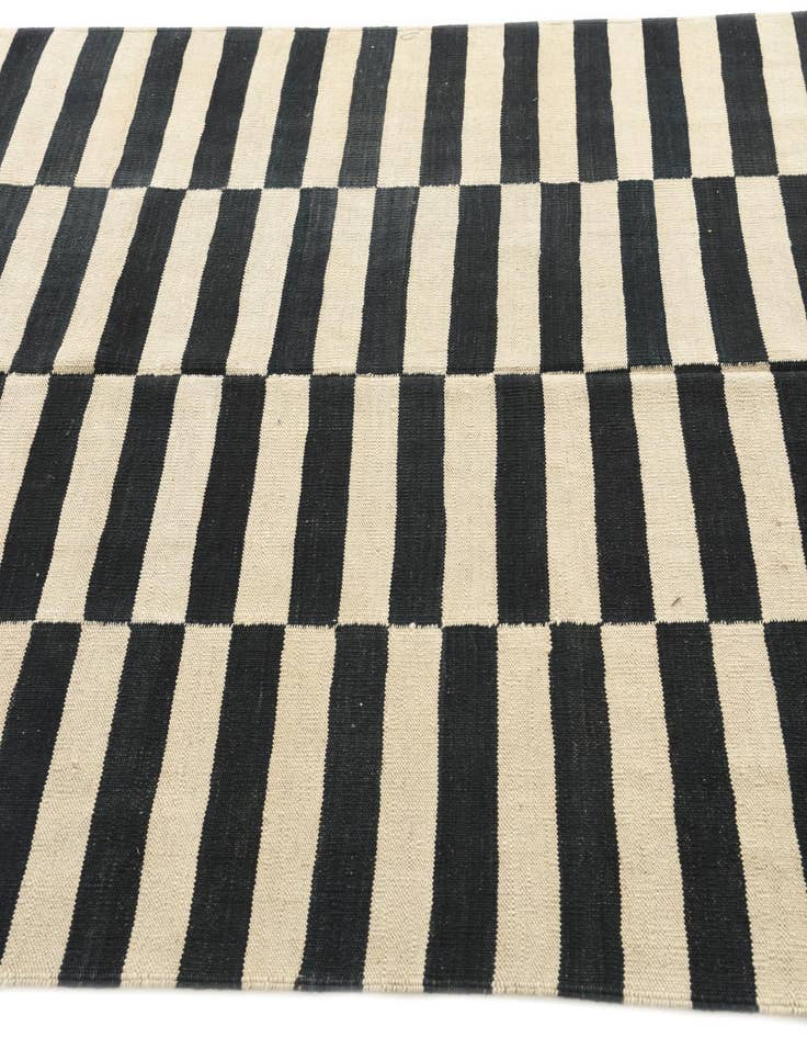 Detail image of  5' x 6' 4  Hand Woven Kilim Modern Wool Rug