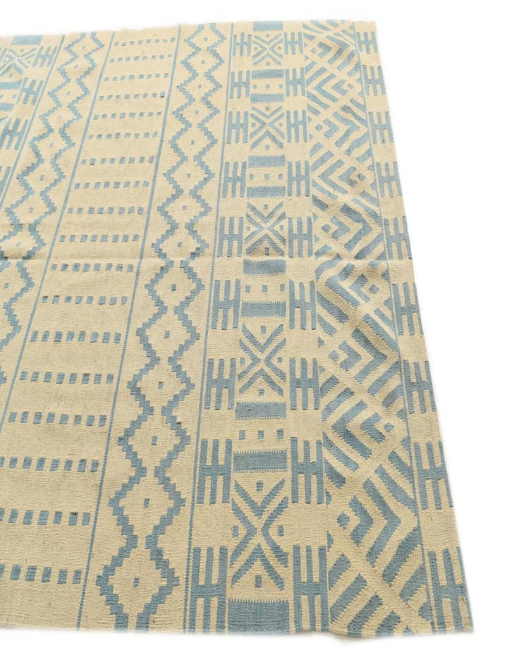Detail image of  6' 6 x 9' 6  Hand Woven Kilim Modern Wool Rug