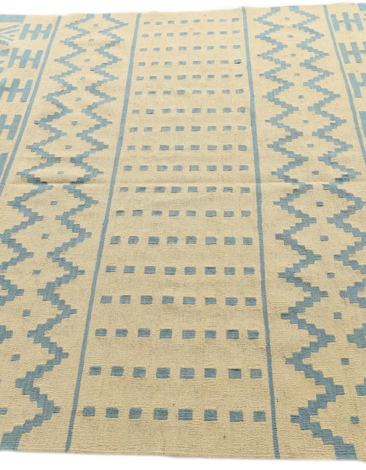 Detail image of  6' 6 x 9' 6  Hand Woven Kilim Modern Wool Rug