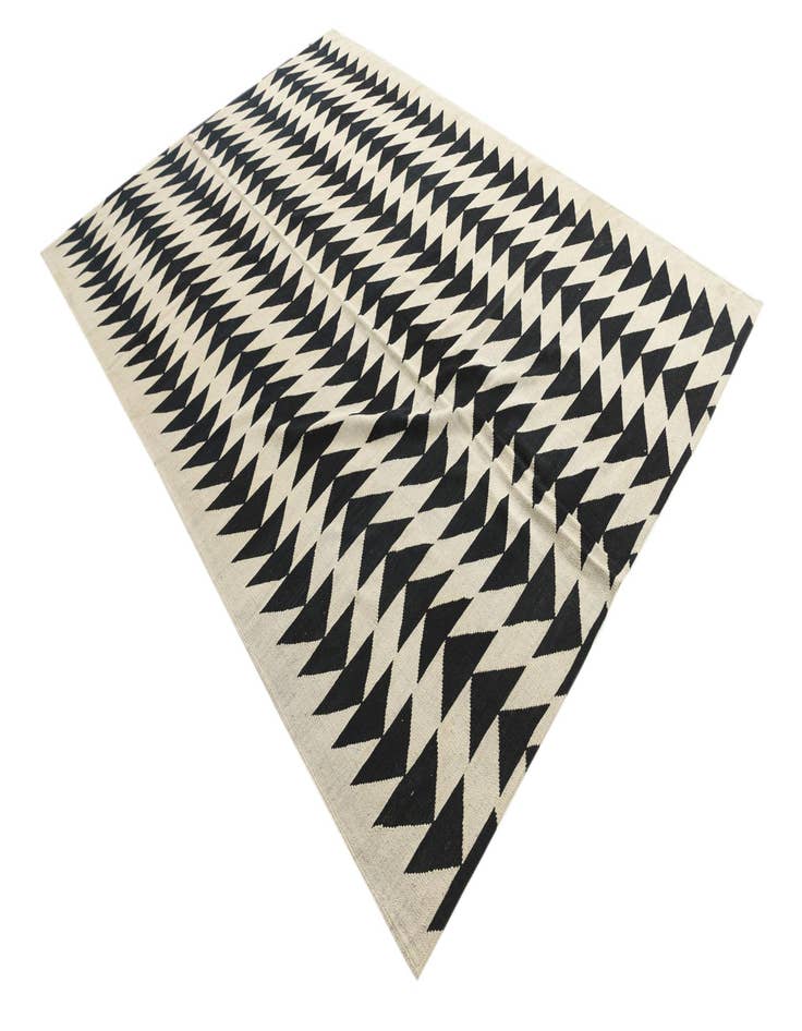 Detail image of  6' 9 x 9' 8  Hand Woven Kilim Modern Wool Rug