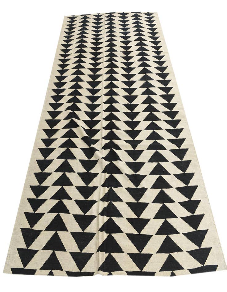 Detail image of  6' 9 x 9' 8  Hand Woven Kilim Modern Wool Rug