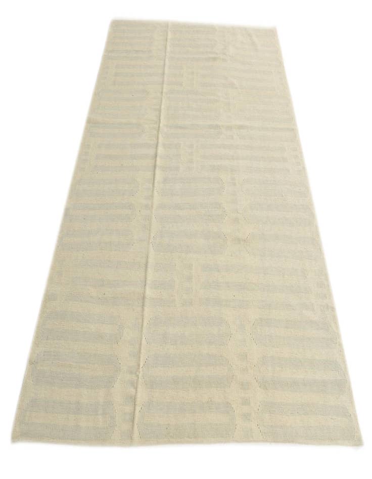 Detail image of  5' 9 x 7' 7  Hand Woven Kilim Modern Wool Rug