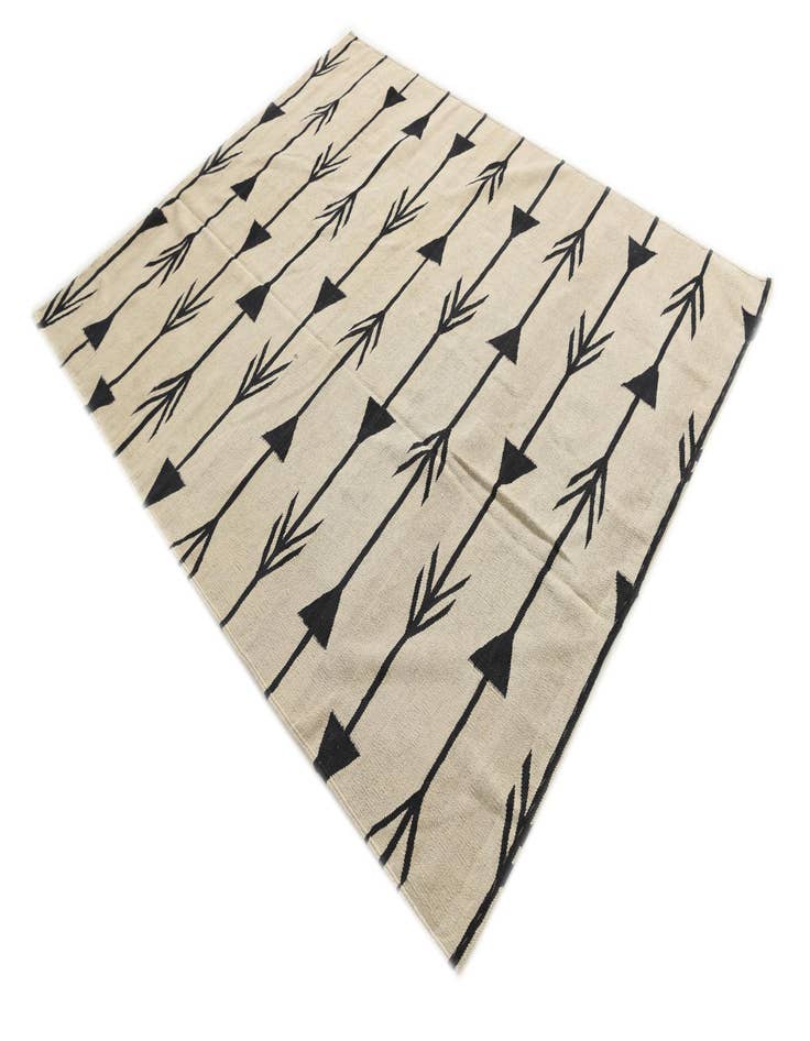 Detail image of  6' x 7' 4  Hand Woven Kilim Modern Wool Rug