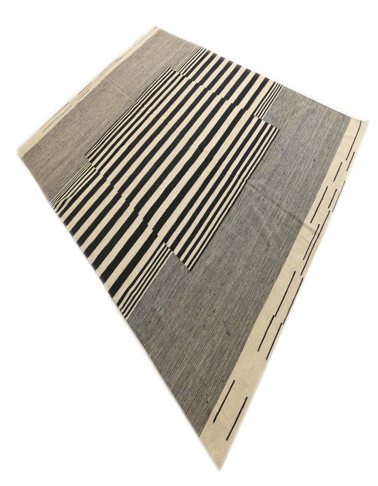 Detail image of  7' x 9' 8  Hand Woven Kilim Modern Wool Rug