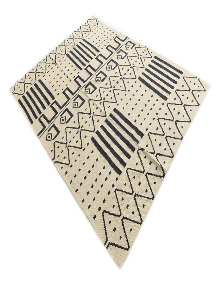 Detail image of  6' 1 x 8' 1  Hand Woven Kilim Modern Wool Rug