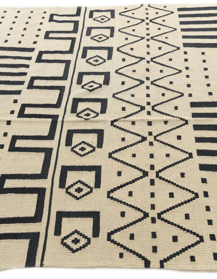 Detail image of  6' 1 x 8' 1  Hand Woven Kilim Modern Wool Rug