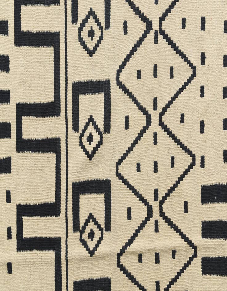 Detail image of  6' 1 x 8' 1  Hand Woven Kilim Modern Wool Rug