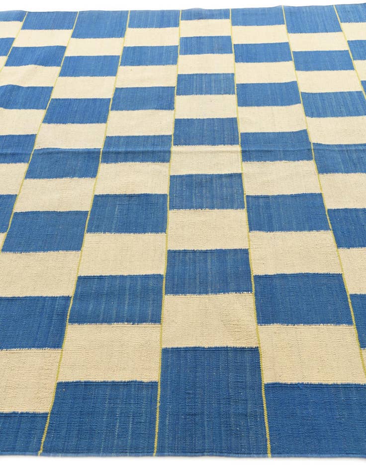 Detail image of  7' 2 x 9' 8  Hand Woven Kilim Modern Wool Rug