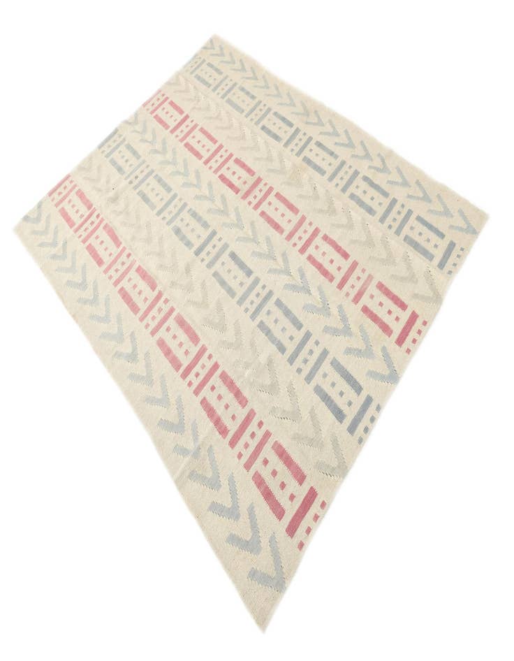 Detail image of  4' 10 x 6' 5  Hand Woven Kilim Modern Wool Rug