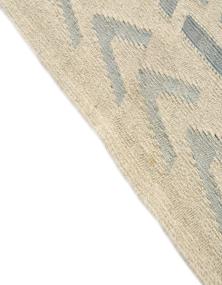 Detail image of  4' 10 x 6' 5  Hand Woven Kilim Modern Wool Rug