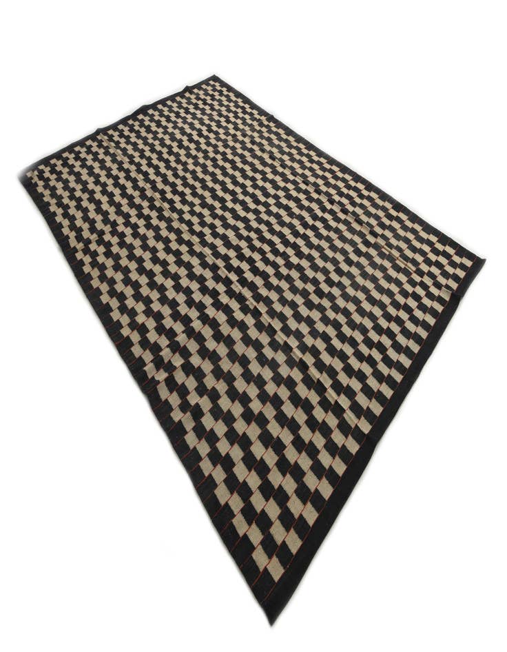 Detail image of  8' x 11' 4  Hand Woven Kilim Modern Wool Rug