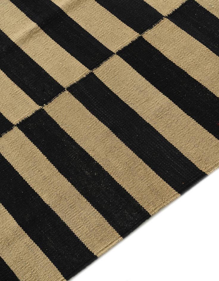 Detail image of  3' 5 x 5'  Hand Woven Kilim Modern Wool Rug