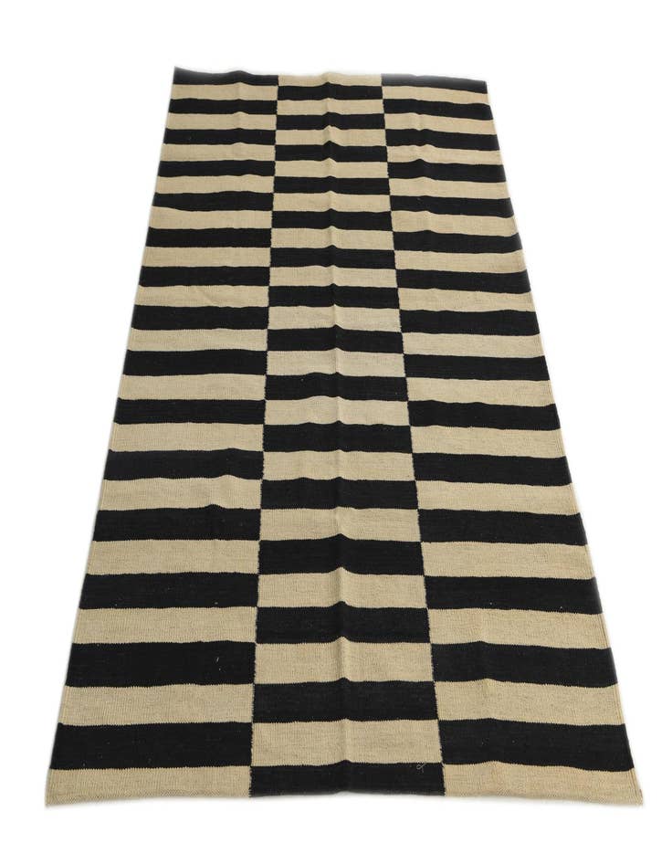 Detail image of  4' 3 x 5' 11  Hand Woven Kilim Modern Wool Rug