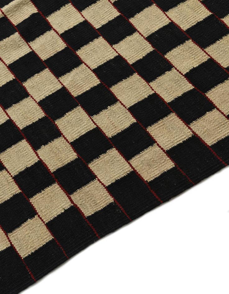 Detail image of  4' 2 x 5' 8  Hand Woven Kilim Modern Wool Rug