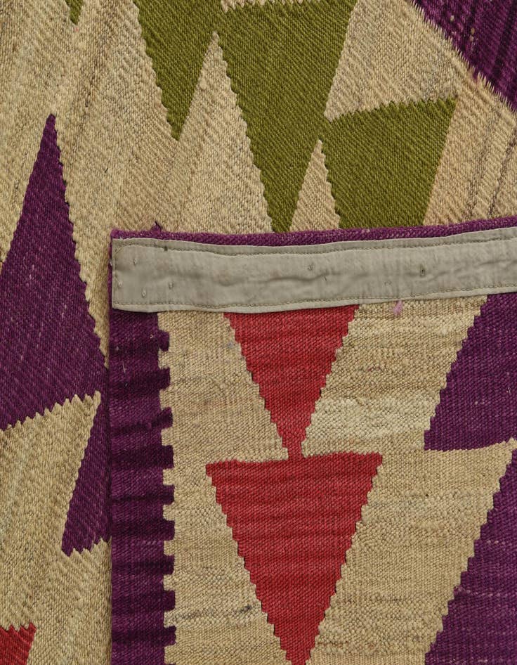 Detail image of  6' 8 x 9' 8  Hand Woven Kilim Modern Wool Rug
