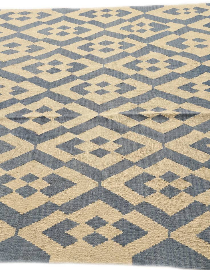 Detail image of  6' 2 x 8' 2  Hand Woven Kilim Modern Wool Rug