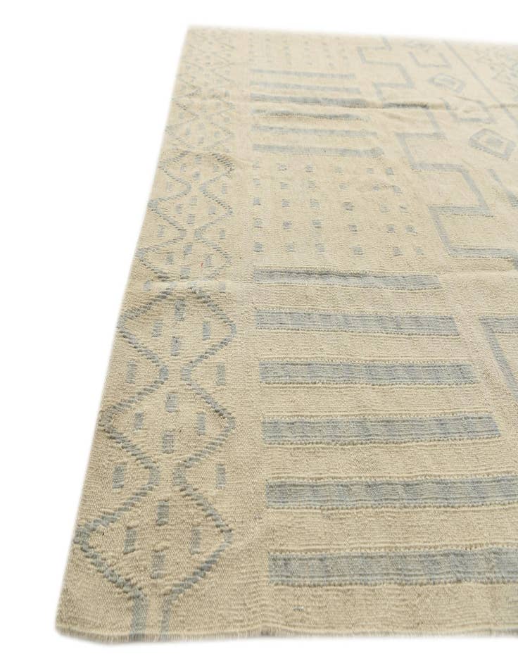 Detail image of  5' 1 x 6' 5  Hand Woven Kilim Modern Wool Rug
