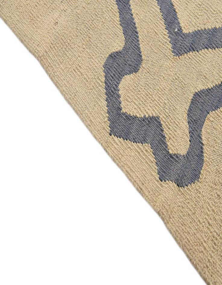 Detail image of  6' 2 x 7' 9  Hand Woven Kilim Modern Wool Rug