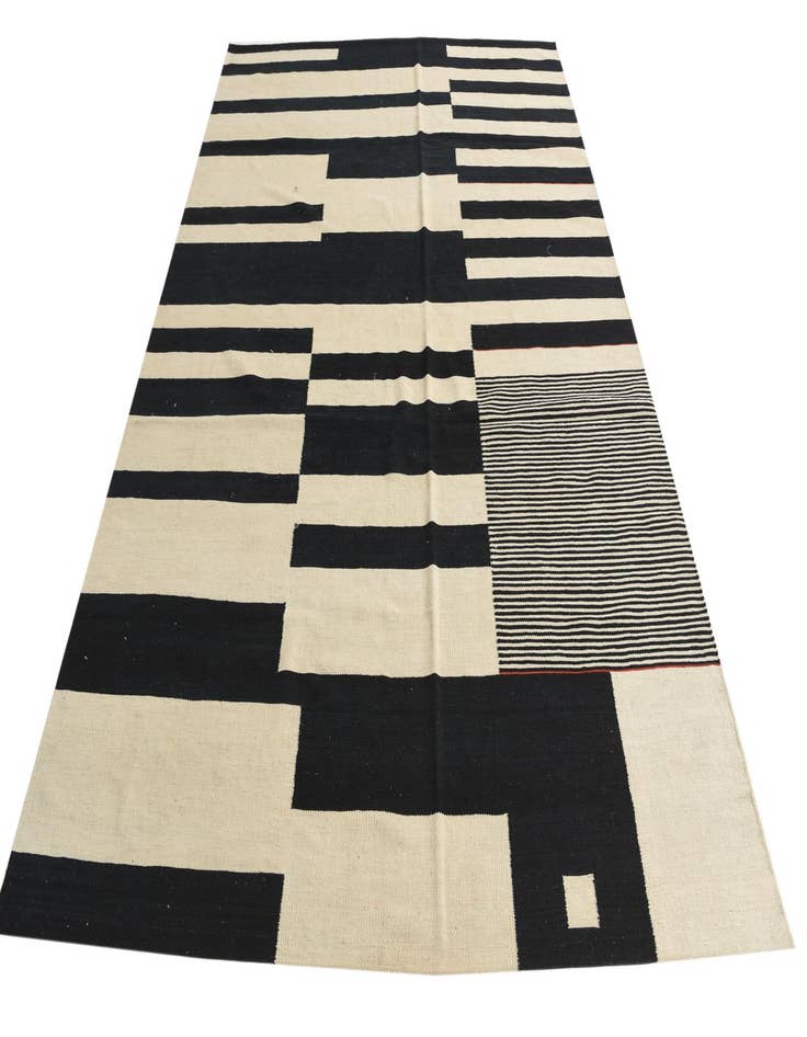 Detail image of  6' 6 x 9' 6  Hand Woven Kilim Modern Wool Rug