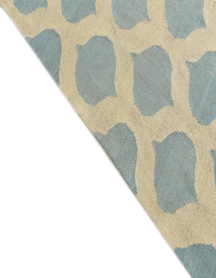 Detail image of  6' 6 x 9' 9  Hand Woven Kilim Modern Wool Rug