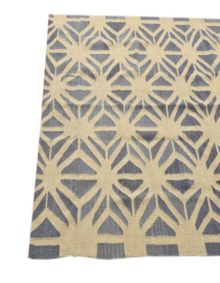 Detail image of  4' 6 x 5' 6  Hand Woven Kilim Modern Wool Rug