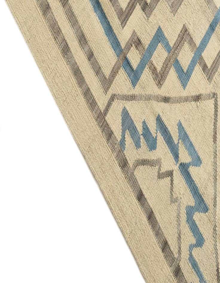Detail image of  6' x 7' 6  Hand Woven Kilim Modern Wool Rug