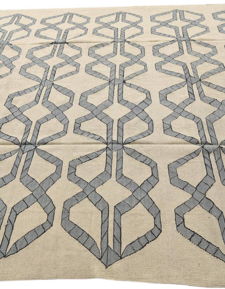 Detail image of  8' 5 x 9' 7  Hand Woven Kilim Modern Wool Rug