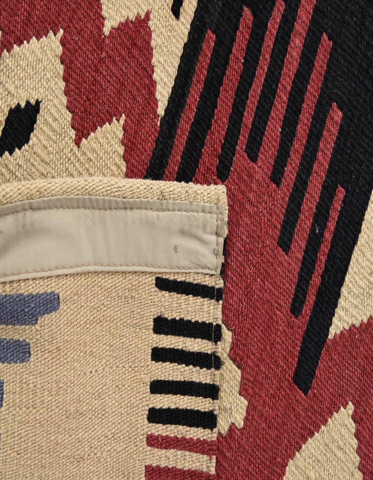Detail image of  5' 10 x 8'  Hand Woven Kilim Modern Wool Rug
