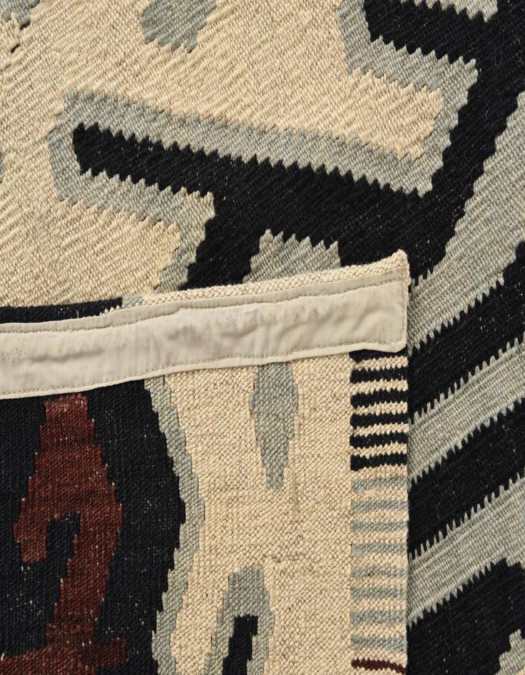 Detail image of  7' 1 x 9' 5  Hand Woven Kilim Modern Wool Rug