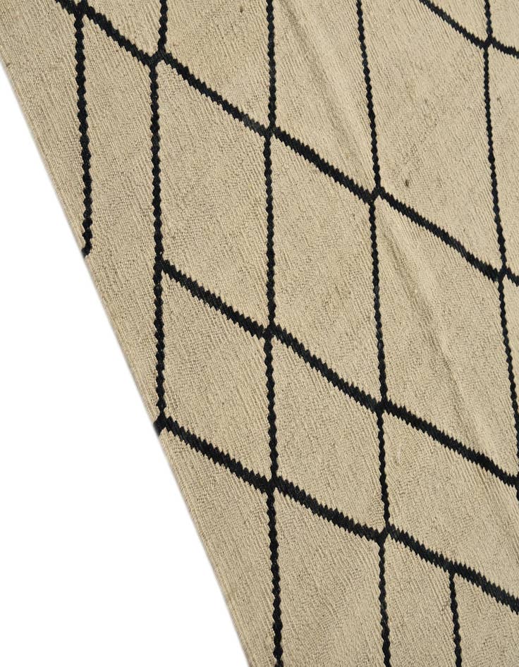 Detail image of  6' 2 x 7' 4  Hand Woven Kilim Modern Wool Rug