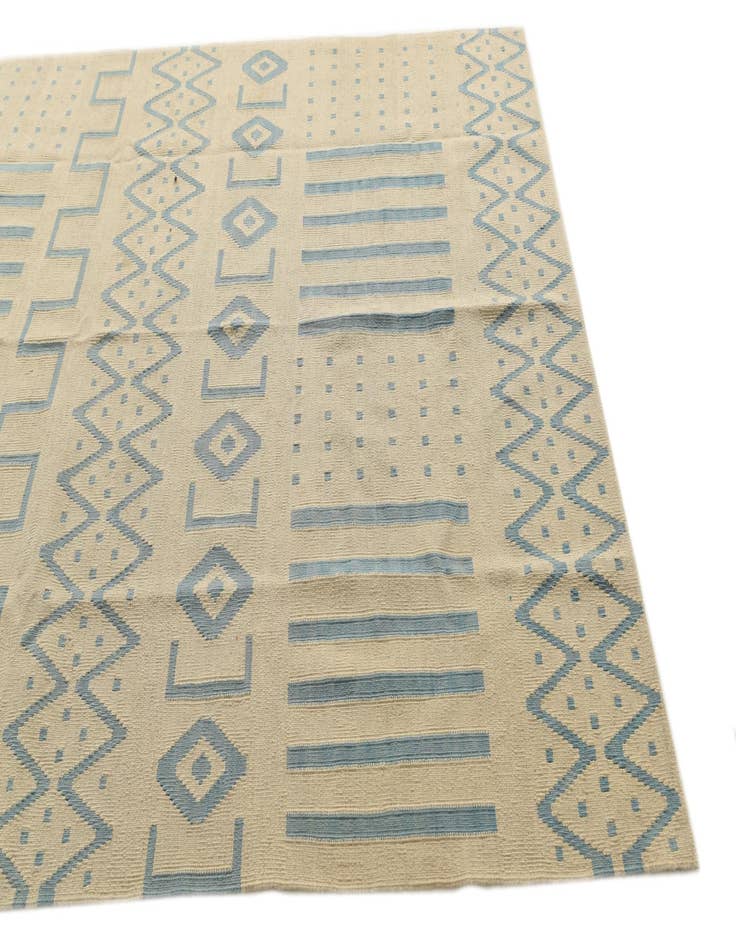 Detail image of  5' 9 x 7' 8  Hand Woven Kilim Modern Wool Rug