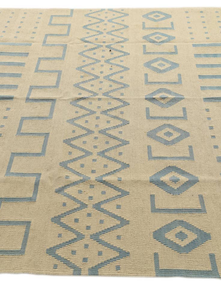 Detail image of  5' 9 x 7' 8  Hand Woven Kilim Modern Wool Rug