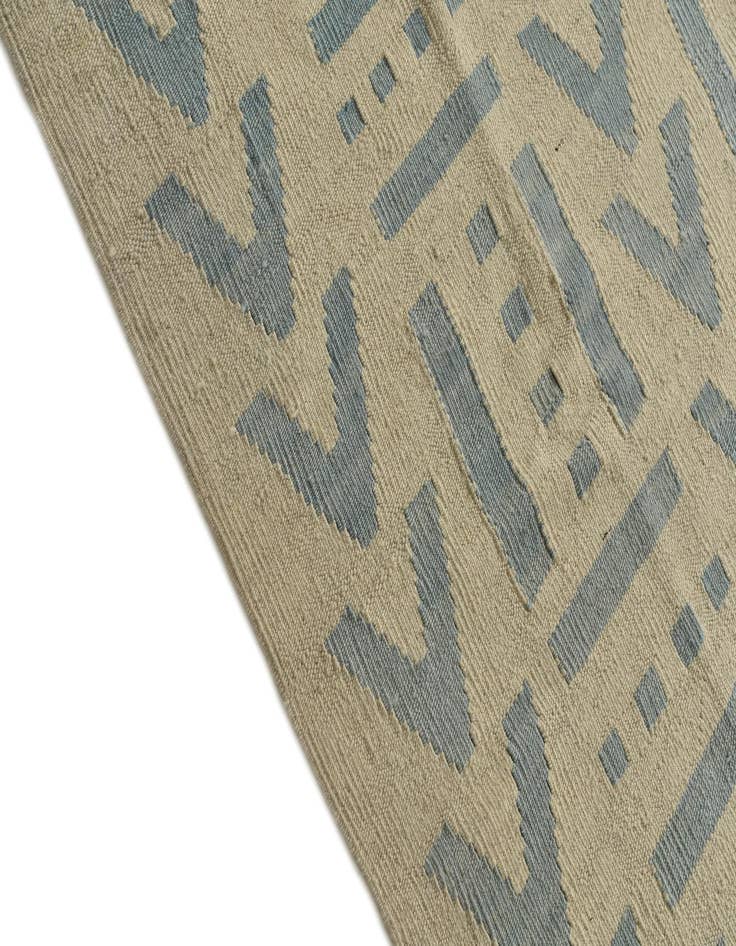 Detail image of  5' 4 x 6' 7  Hand Woven Kilim Modern Wool Rug