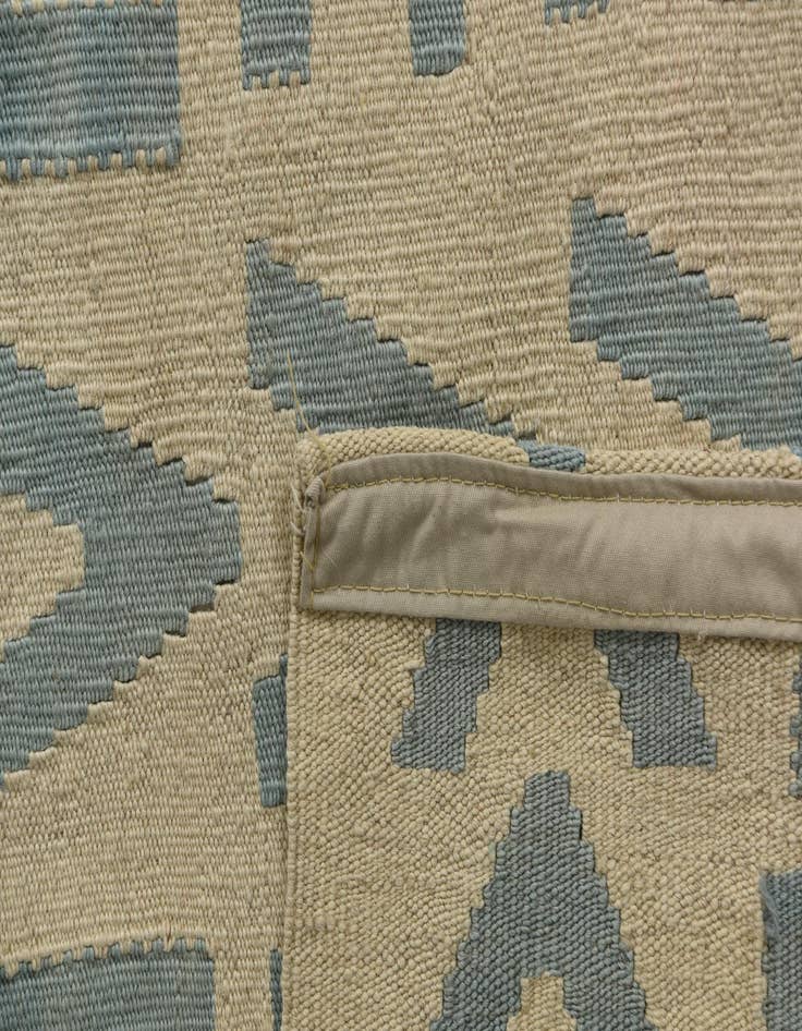 Detail image of  5' 4 x 6' 7  Hand Woven Kilim Modern Wool Rug