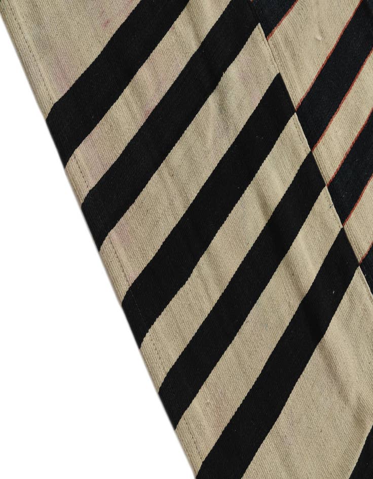 Detail image of  5' 5 x 8'  Hand Woven Kilim Patchwork Wool Rug