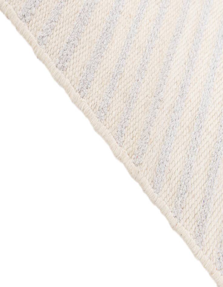 Detail image of  2' 7 x 5' 1  Hand Knotted Kilim Wool Rug