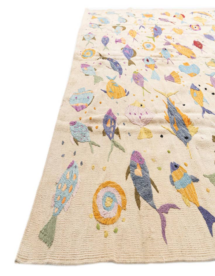 Detail image of  6' 5 x 9' 5  Hand Woven Kilim Suzani Wool Rug