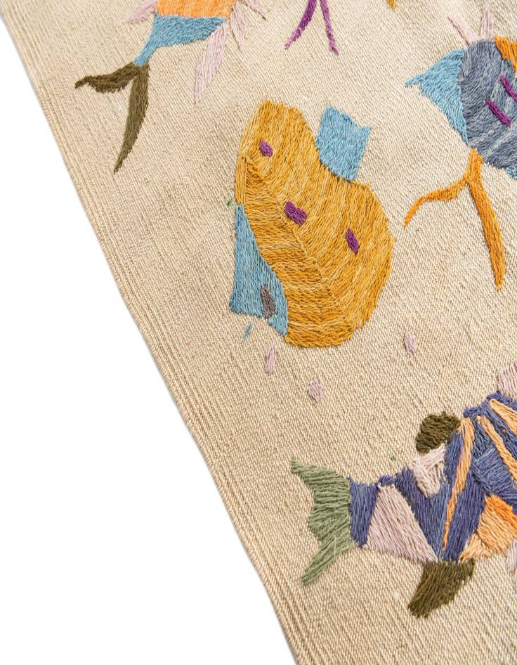 Detail image of  6' 5 x 9' 5  Hand Woven Kilim Suzani Wool Rug