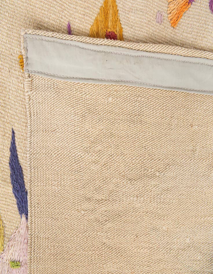 Detail image of  6' 5 x 9' 5  Hand Woven Kilim Suzani Wool Rug