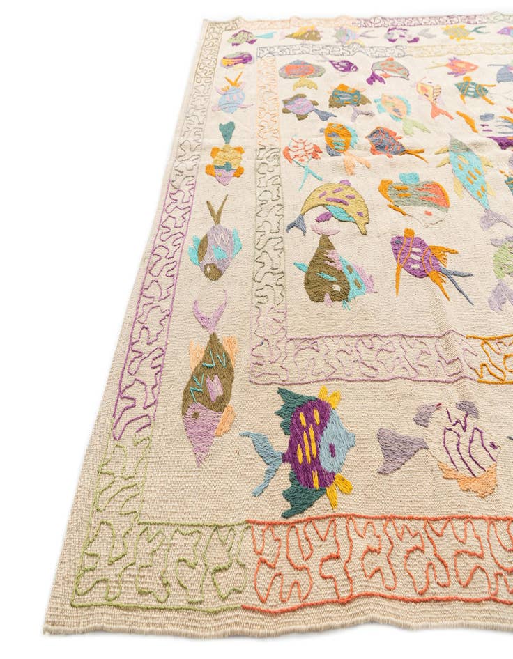 Detail image of  5' 6 x 7' 8  Hand Woven Kilim Suzani Wool Rug