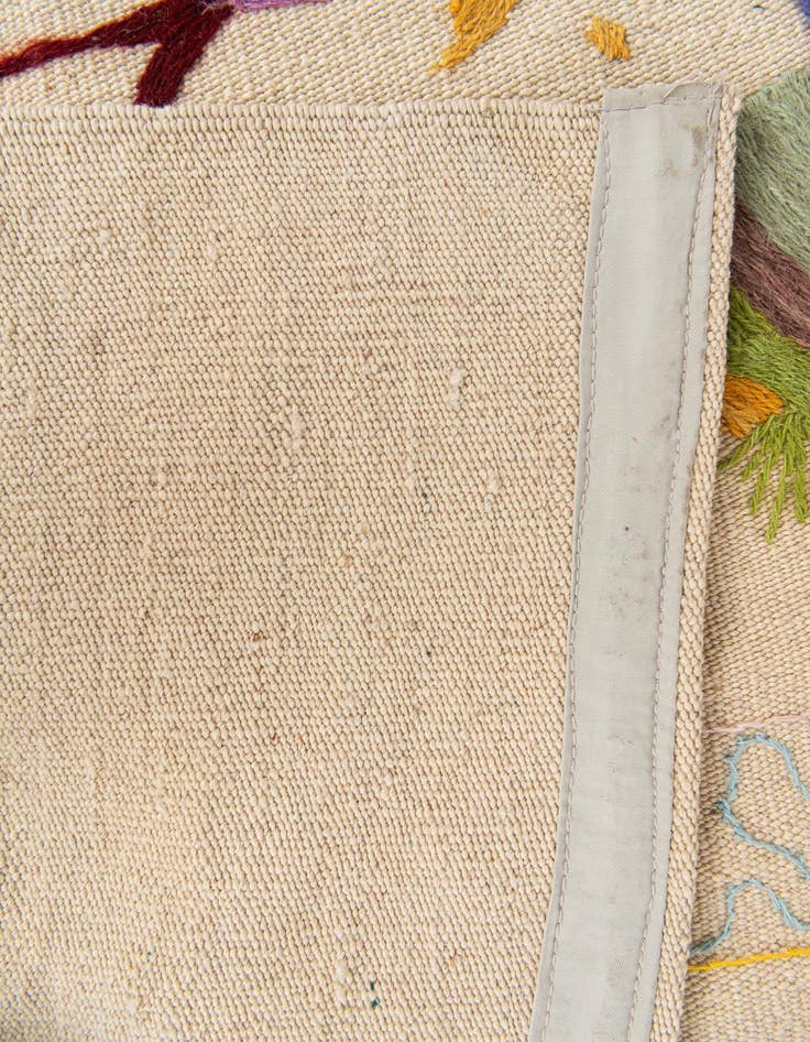 Detail image of  6' 4 x 9' 5  Hand Woven Kilim Suzani Wool Rug