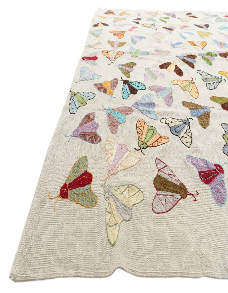 Detail image of  8' 1 x 9' 4  Hand Woven Kilim Suzani Wool Rug