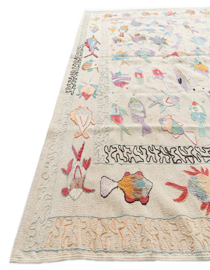 Detail image of  7' 1 x 9' 8  Hand Woven Kilim Suzani Wool Rug