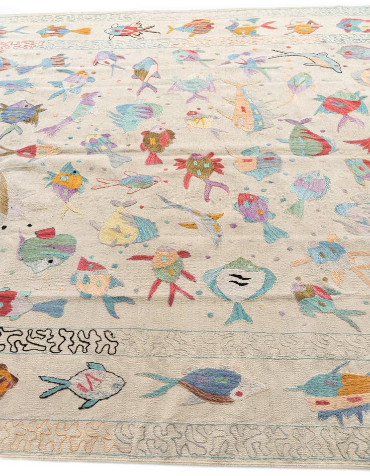 Detail image of  7' 1 x 9' 8  Hand Woven Kilim Suzani Wool Rug